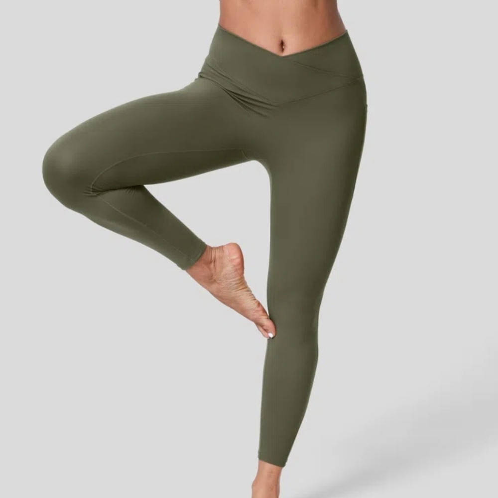 Halara Crossover Leggings